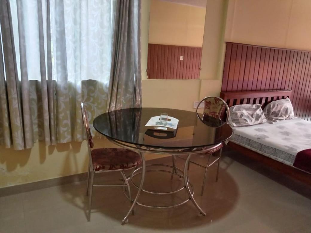 Riya Home Stay Munnar Anaviratty Bagian luar foto