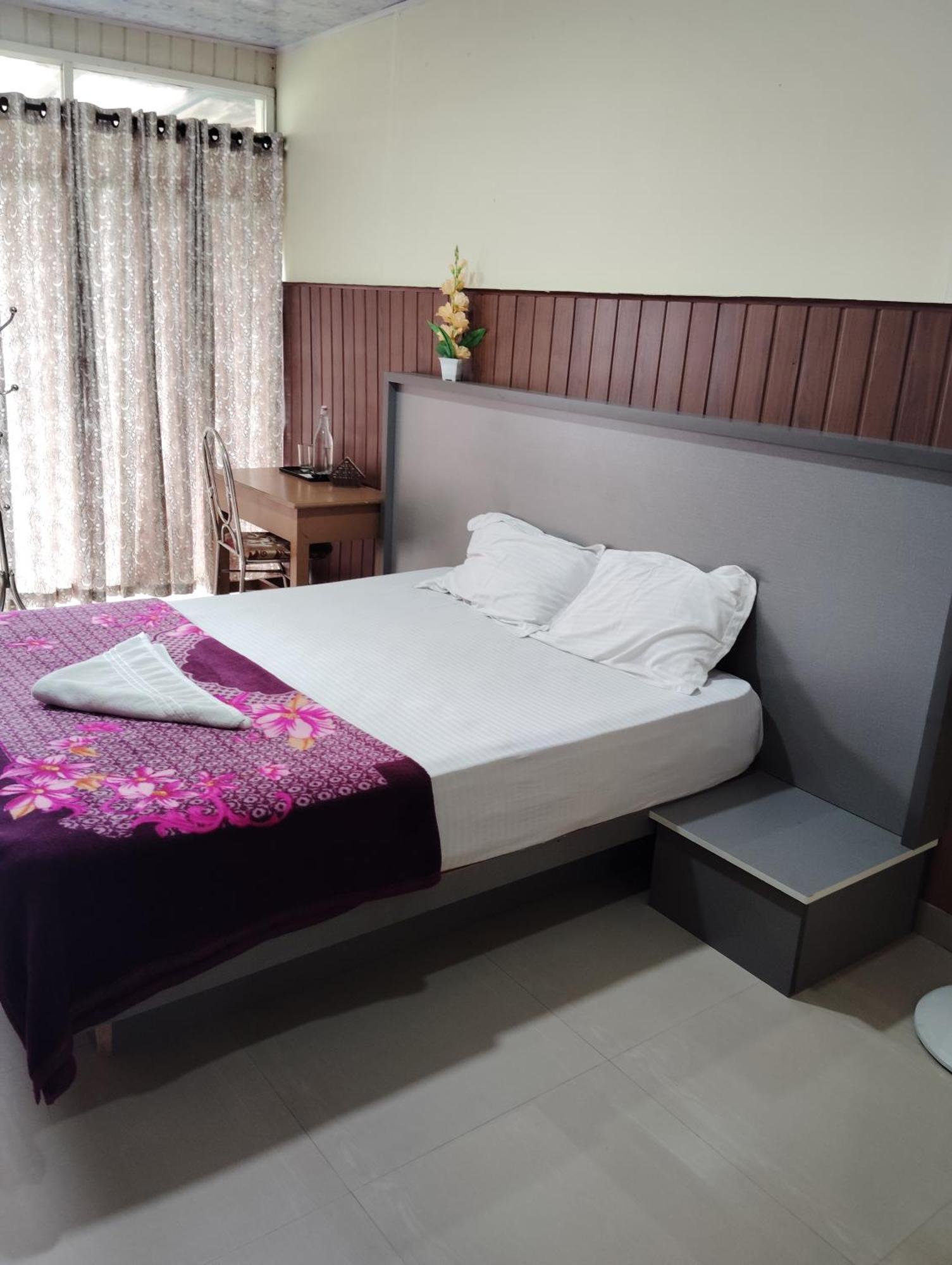 Riya Home Stay Munnar Anaviratty Bagian luar foto